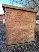 Pent shed