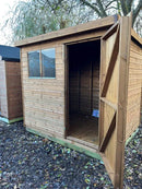 Pent shed