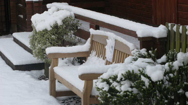 How to protect your wooden garden furniture this winter