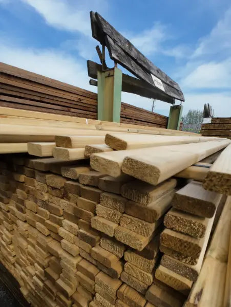 3600 x 44 x 19mm wooden batten in green
