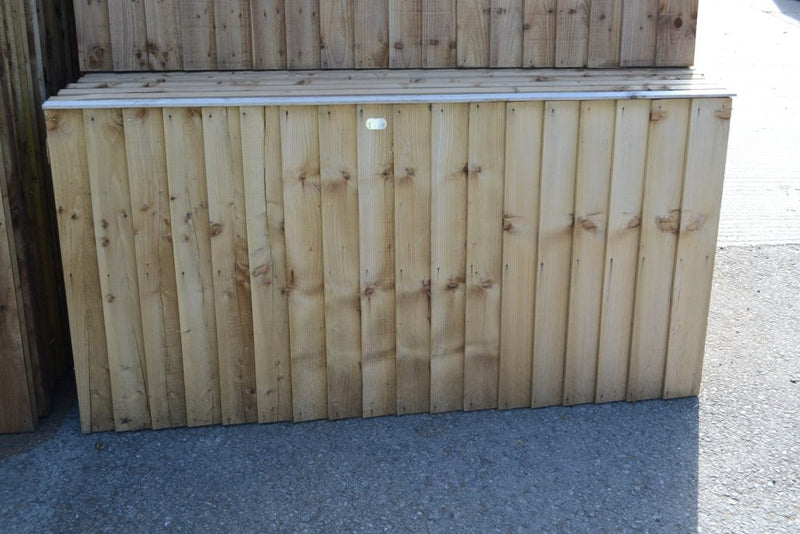 Somerlap feather edge fence panels